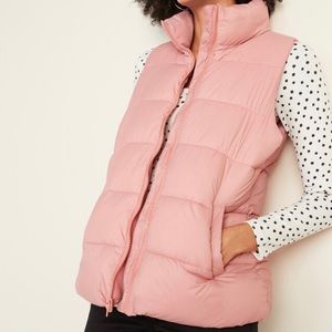 Frost-free puffer vest for women